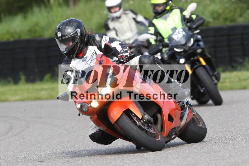 Archiv-2025/10 23.04.2025 Cornu Master School ADR/gruen-vert/14